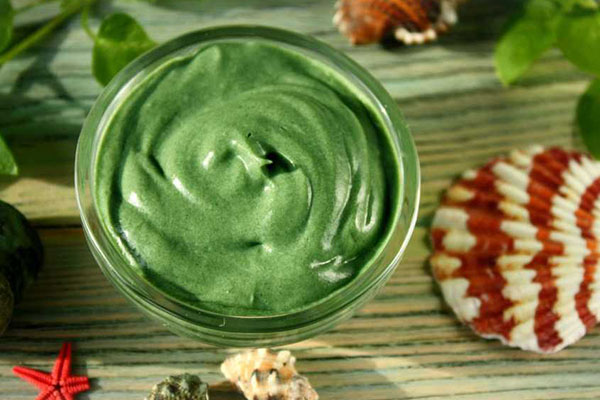 طرز استفاده از ماسک جلبک اسپیرولینا